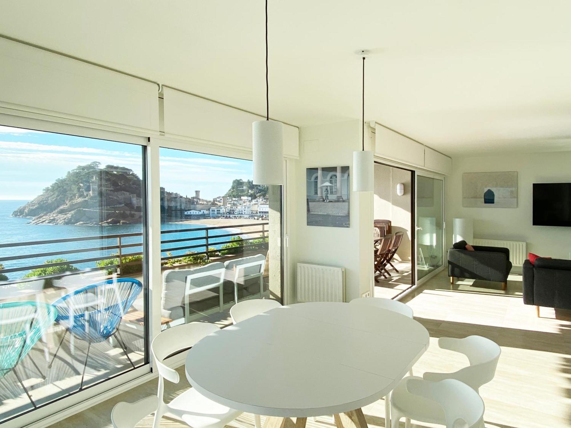 Magnificent Apartment At The Sea Front Of Tossa De Mar Eksteriør bilde