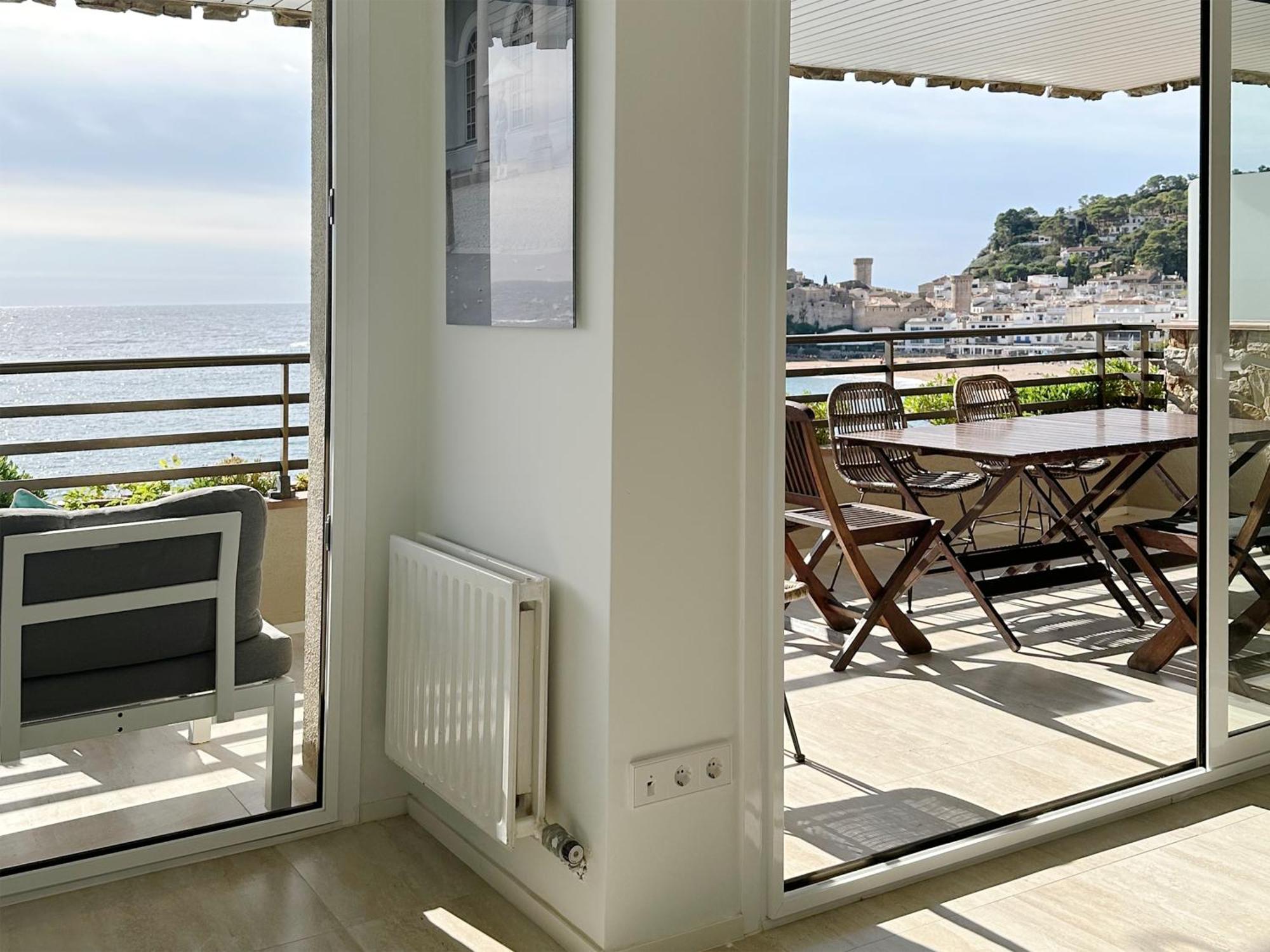 Magnificent Apartment At The Sea Front Of Tossa De Mar Eksteriør bilde